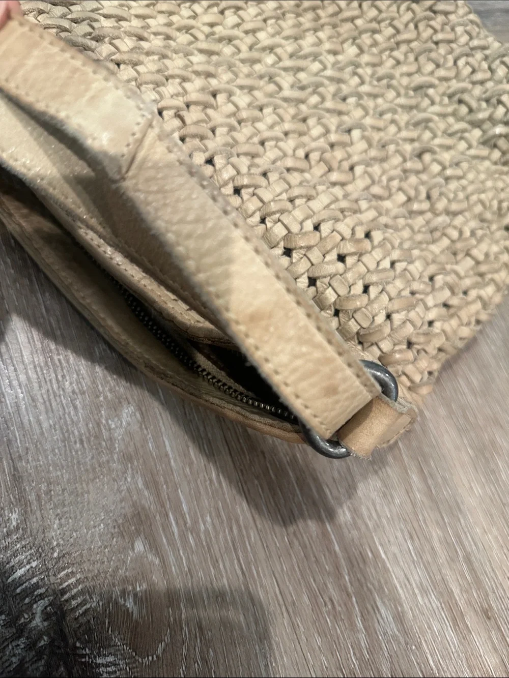 Vilenca Holland Woven Leather Crossbody Bag in Tan
